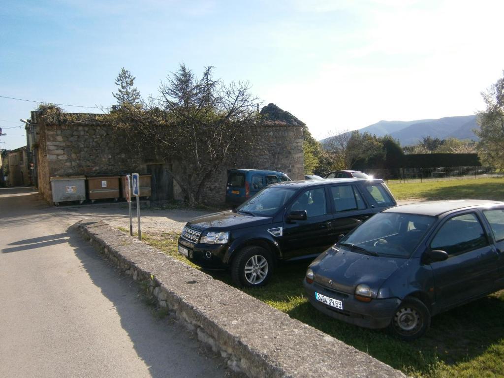 Gite L'Etape Vallon-Pont-d'Arc Bagian luar foto